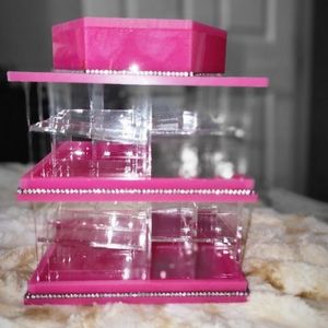 New ZARHA BEAUTY rotating makeup 💄 carousel in Hot 🔥 Pink! rimmed with BLING !